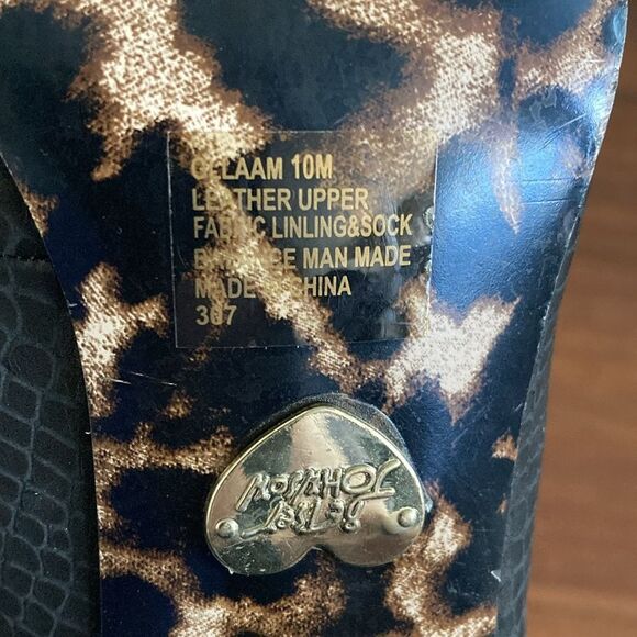 Betsey Johnson Crocodile Ankle Boots Sz 10 - Picture 8 of 9